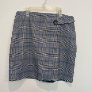 Vince Camuto Plaid Wrap Skirt Size 8